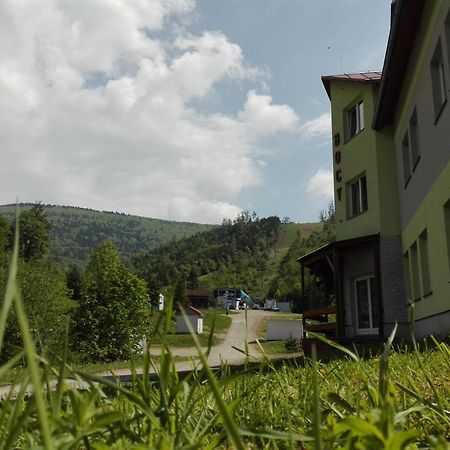 Hotel Bocy Oscadnica Extérieur photo