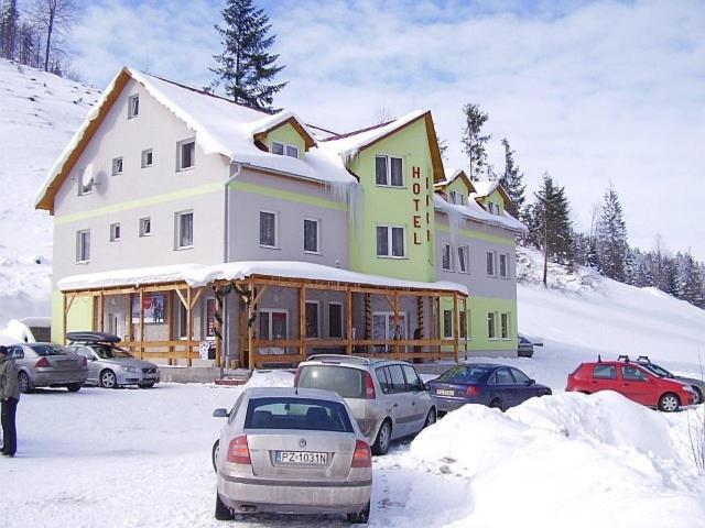 Hotel Bocy Oscadnica Extérieur photo